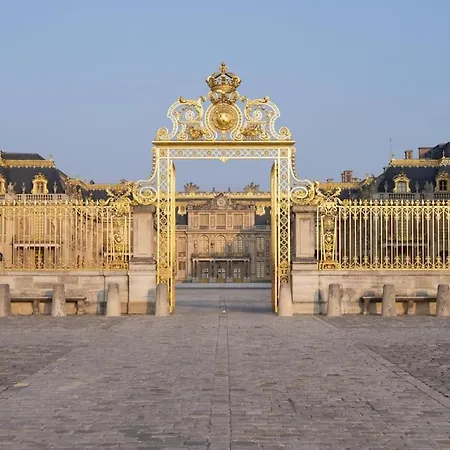 Cosy - Heart Of - Close To Paris - Train L At 5 Minutes Walking Versailles